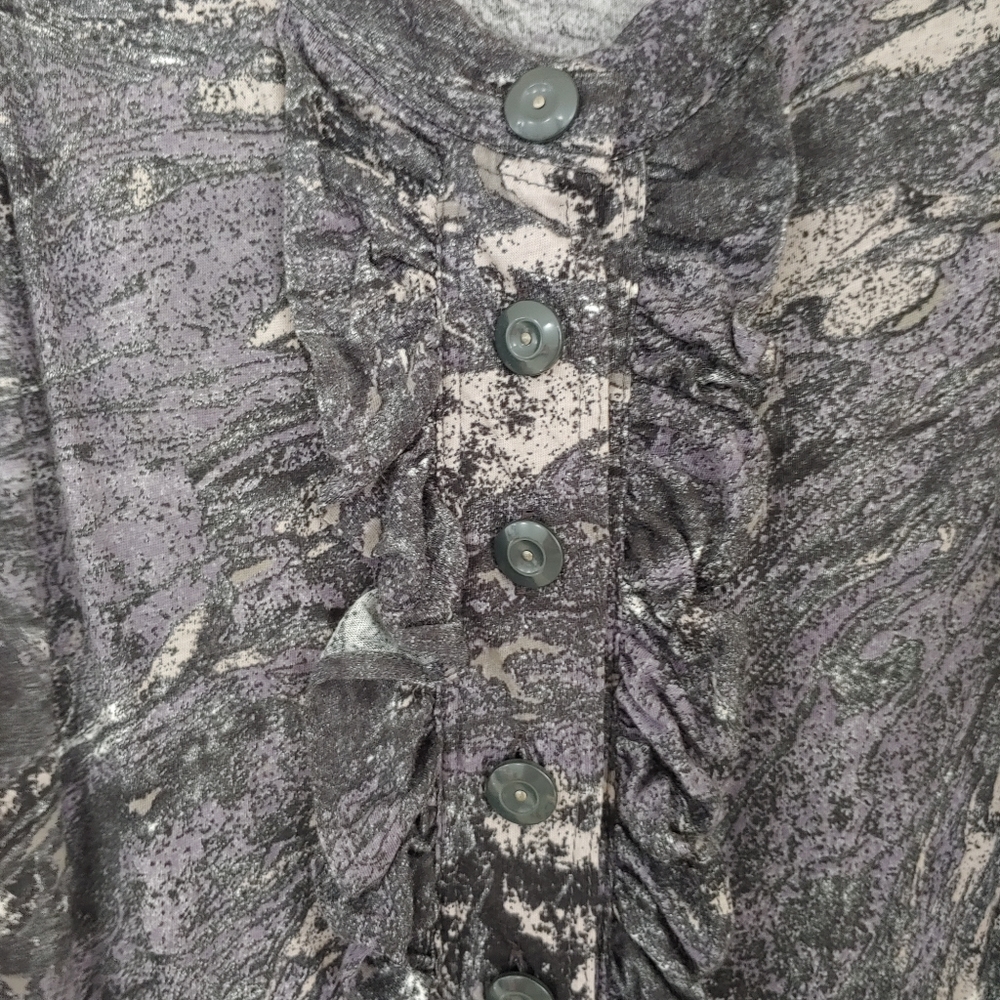 Top - Picture 2 of 3